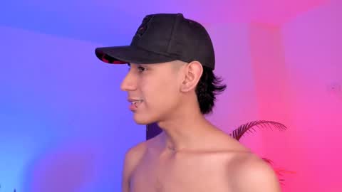 Alejandro Gonzalez online show from November 2025 07:24:02 PM