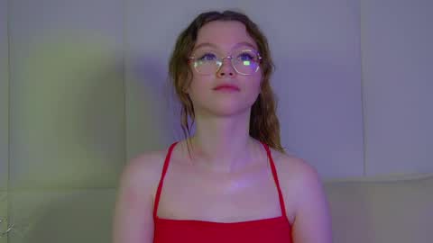 Keira online show from March 2025 03:24:01 PM