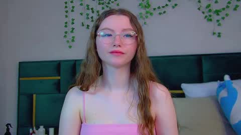 Keira online show from March 2025 06:06:02 AM