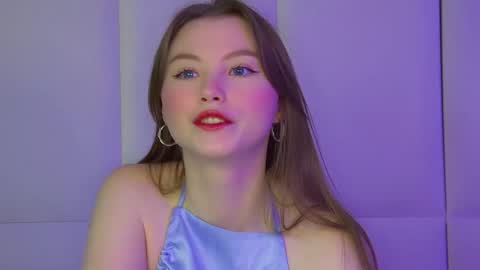 Keira online show from October 2025 07:14:02 PM