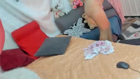 keira online show from October 2025 01:03:01 AM