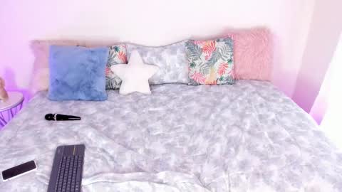 Keisy  online show from March 2025 04:22:02 PM