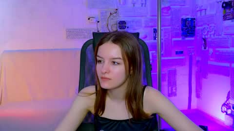 Snapshot of kelliebanshe chatting on June 2026 04:24:01 AM kelliebanshe online show from June 2026 04:24:01 AM