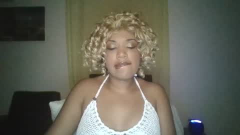 Snapshot of kelliecapri chatting on July 2026 04:29:02 AM Kellie online show from July 2026 04:29:02 AM