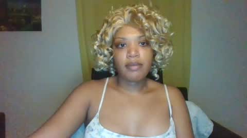Snapshot of kelliecapri chatting on July 2026 02:49:02 AM Kellie online show from July 2026 02:49:02 AM