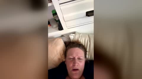 kellilyn1081187 online show from March 2026 10:57:02 PM