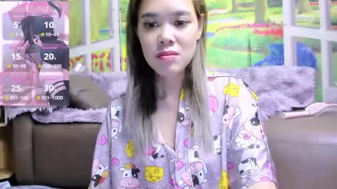 Kelly online show from October 2025 03:03:02 AM