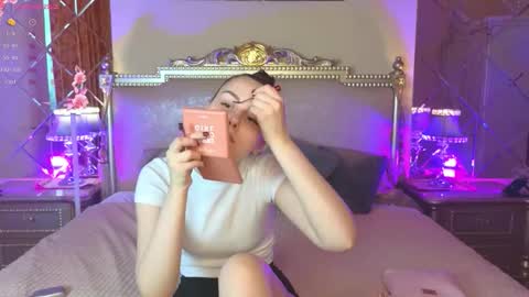 Im Kelly online show from October 2025 12:03:02 PM