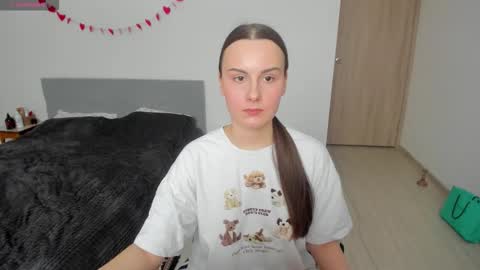 Im Kelly online show from February 2026 12:01:01 PM