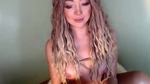 its me KELLY online show from February 2026 07:50:02 PM