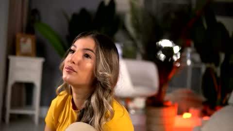 Denise online show from October 2025 01:50:01 AM