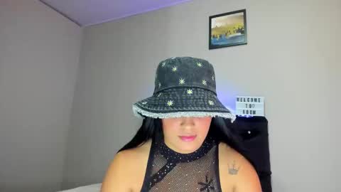 Snapshot of kellymillian_ chatting on October 2025 07:14:02 PM kellyMillian  online show from October 2025 07:14:02 PM