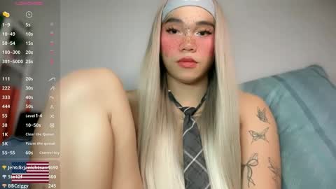 Snapshot of kellysexxie chatting on April 2026 09:18:01 AM Kelly Smith online show from April 2026 09:18:01 AM