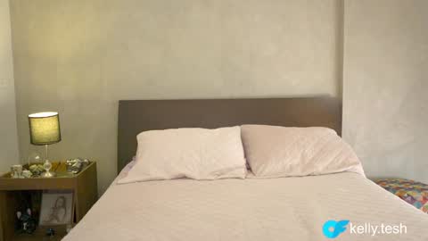 Kelly online show from February 2026 02:18:01 PM