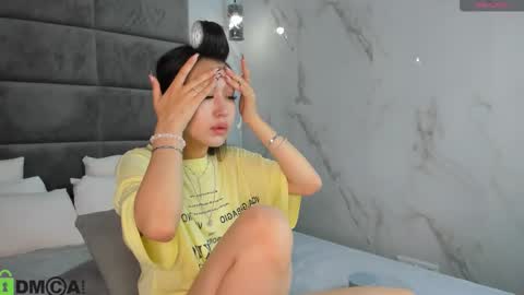 kellyy_bern online show from September 2025 12:55:02 AM