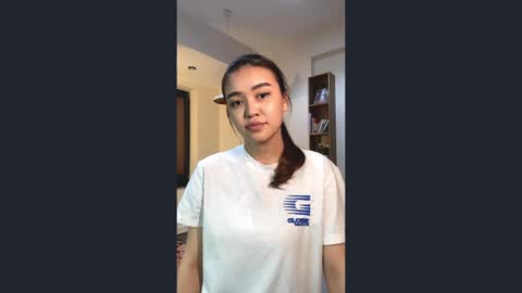 Luna online show from April 2026 05:20:02 PM