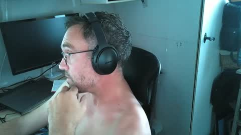 Snapshot of kelvin06133 chatting on June 2026 12:40:01 PM kelvin06133 online show from June 2026 12:40:01 PM