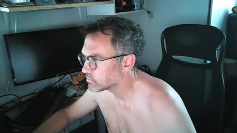 Snapshot of kelvin06133 chatting on June 2026 01:57:02 PM kelvin06133 online show from June 2026 01:57:02 PM