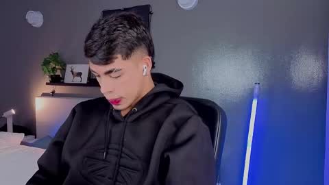   online show from October 2025 11:53:01 AM