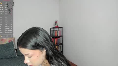 Kendal online show from December 2024 03:10:02 PM