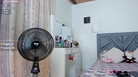 Snapshot of kendall_ewers chatting on December 2024 02:12:01 AM Kendall ewers online show from December 2024 02:12:01 AM