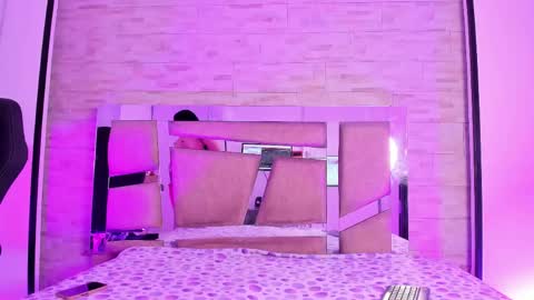 kendall online show from April 2026 11:44:02 AM