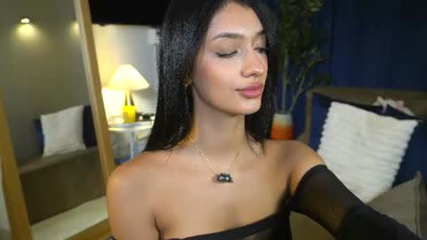 Snapshot of kendall_ruiiz chatting on June 2026 11:35:01 PM Andrea online show from June 2026 11:35:01 PM