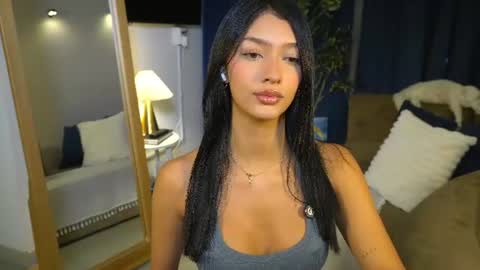 Snapshot of kendall_ruiiz chatting on June 2026 01:56:01 AM Andrea online show from June 2026 01:56:01 AM