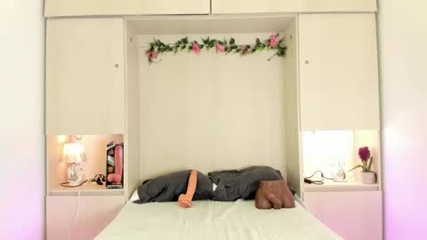 Kendal online show from December 2025 12:31:02 PM