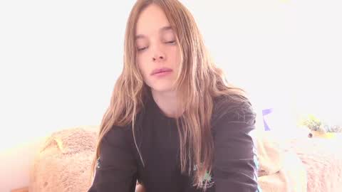 kendall online show from March 2025 02:05:02 PM