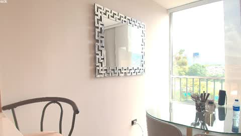 kendall online show from April 2026 02:22:01 PM