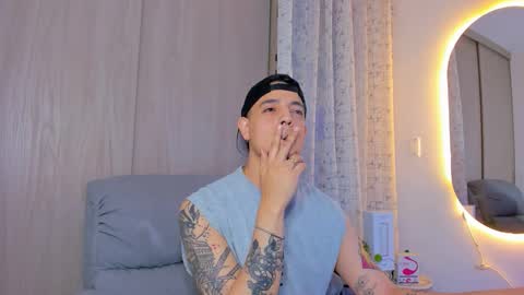 kendel_dimitri online show from November 2025 02:32:01 AM