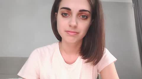 Snapshot of kendi_snow chatting on March 2025 05:18:02 AM kendi snow online show from March 2025 05:18:02 AM