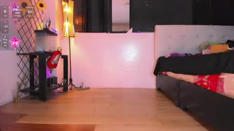 Snapshot of kendra_bailey chatting on June 2026 12:32:02 AM Kendra Bailey online show from June 2026 12:32:02 AM