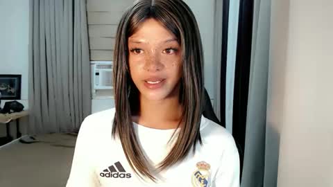 Snapshot of kendra_lunaxx chatting on February 2026 08:41:02 PM kendra_lunaxx online show from February 2026 08:41:02 PM