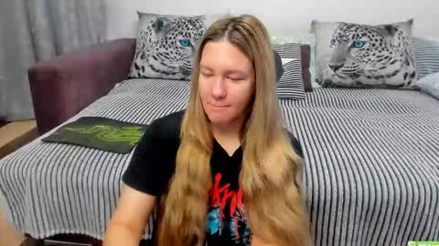 Kendra online show from October 2025 01:25:01 AM