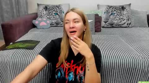 Kendra online show from November 2025 11:58:01 PM