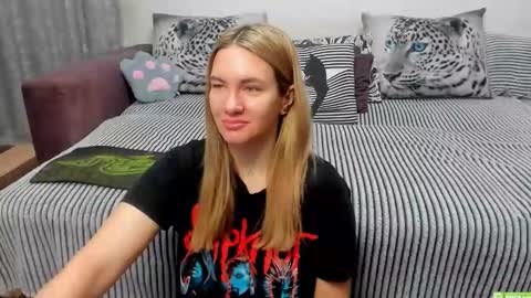 Kendra online show from November 2025 11:38:01 PM