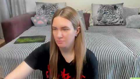 Kendra online show from May 2026 11:01:04 PM