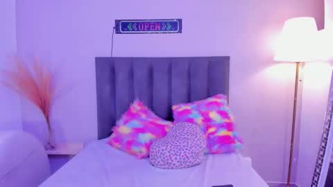 kendrachavez_ online show from February 2026 10:30:01 PM