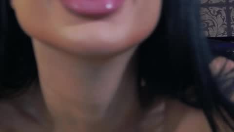 Alina online show from December 2025 06:19:01 AM