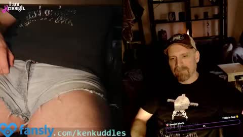 Snapshot of kenkuddles chatting on March 2025 01:01:01 AM Ken Kuddles online show from March 2025 01:01:01 AM