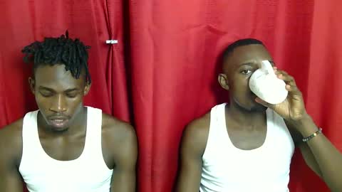 Kenia online show from November 2025 04:17:01 PM