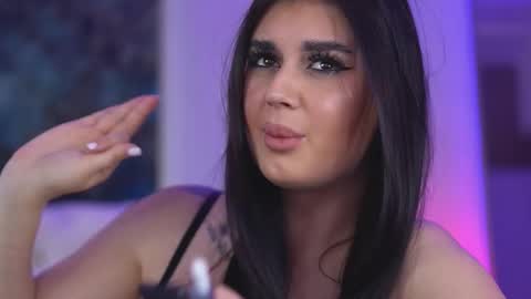 Kendra online show from November 2025 04:08:02 PM