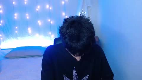 Snapshot of kenny__hot chatting on December 2024 06:17:01 PM kenny online show from December 2024 06:17:01 PM