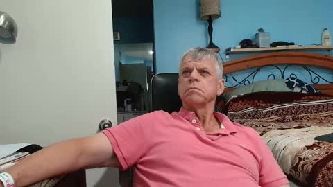 Snapshot of kent_ham chatting on May 2026 06:23:02 PM kent_ham online show from May 2026 06:23:02 PM