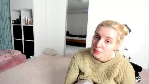 Kenzie online show from February 2026 02:37:02 PM