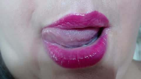 K E R L Y online show from January 2025 08:59:02 PM