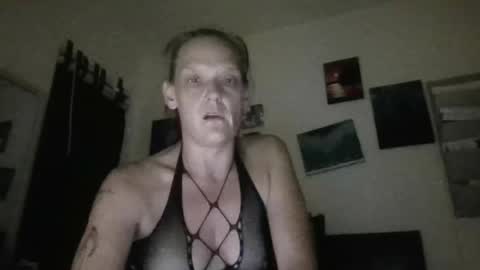 Snapshot of keroseneangel chatting on July 2026 06:15:01 AM KeroseneAngel online show from July 2026 06:15:01 AM