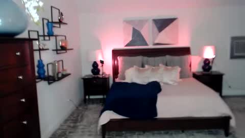 Snapshot of kerrytmilf chatting on December 2024 02:53:01 AM Kerry Wright online show from December 2024 02:53:01 AM